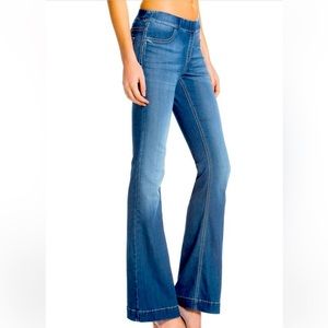 CELLO Jeans Large Wash Flared Jegging Pull-On
